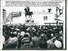 1958 Press Photo Muslims ans Europeans demonstrate in support for Gen.De Gaulle.