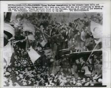 1960 Press Photo French Soldiers Fire on 5,000 Member Muslim Mob, Killing 25