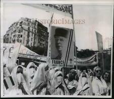 1959 Press Photo Veiled Muslim Women Carry Signs, Algiers, Algeria - mjw02004