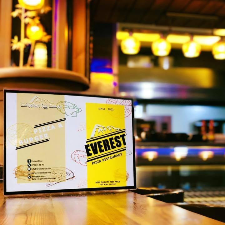 Everest Pizza